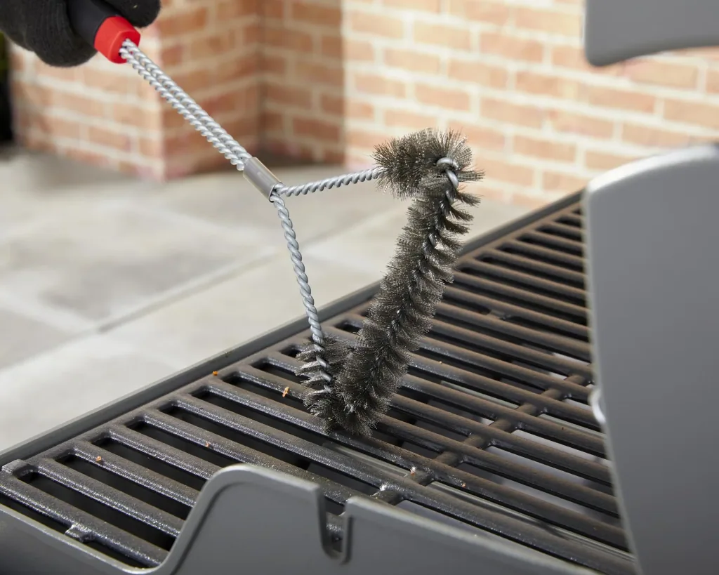 Dreiseitige Grillbürste, 46 cm