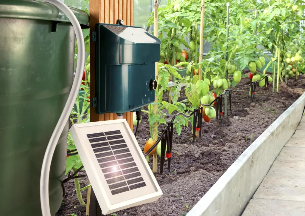 Solar Bewässerungsset mit Akku, Panel, Pumpe, Schlauch, Düsen etc.