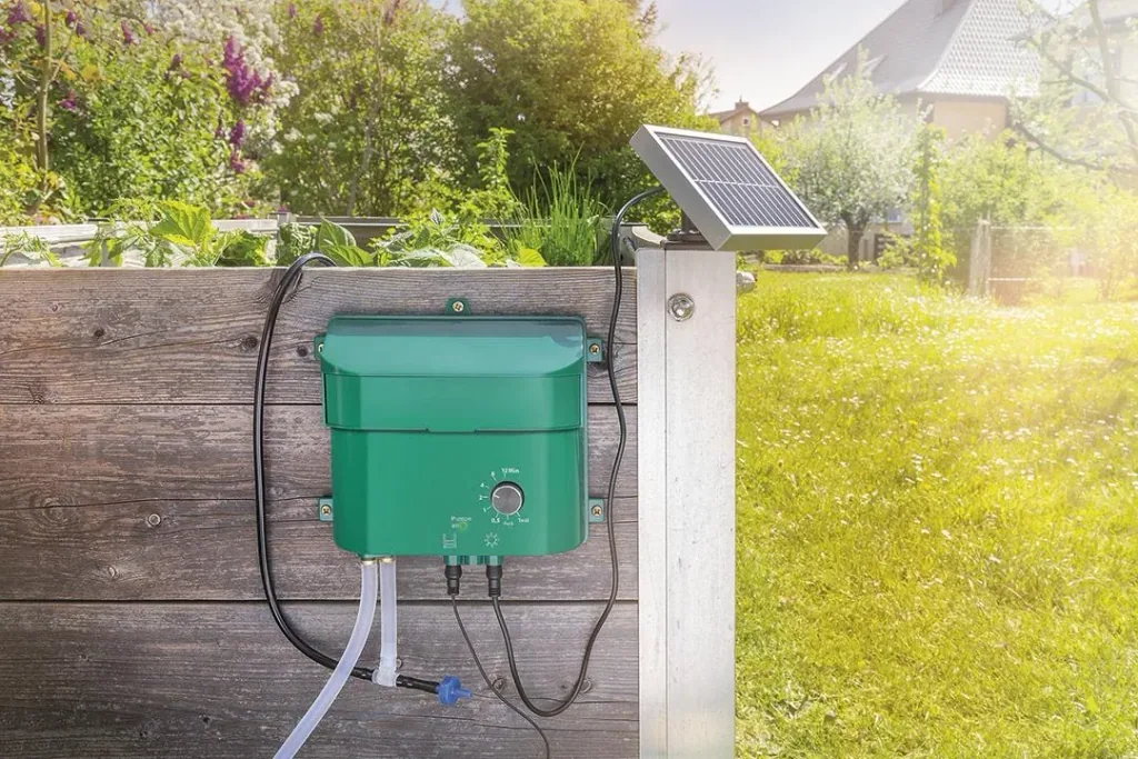 Solar Bewässerungsset mit Akku, Panel, Pumpe, Schlauch, Düsen etc.