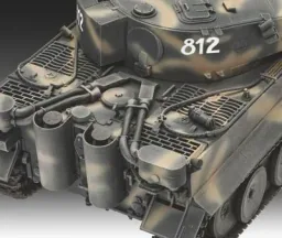 Geschenkset Tiger I Ausf.E 75th Anniversary im Maßstab 1/35 - 335 Einzelteile