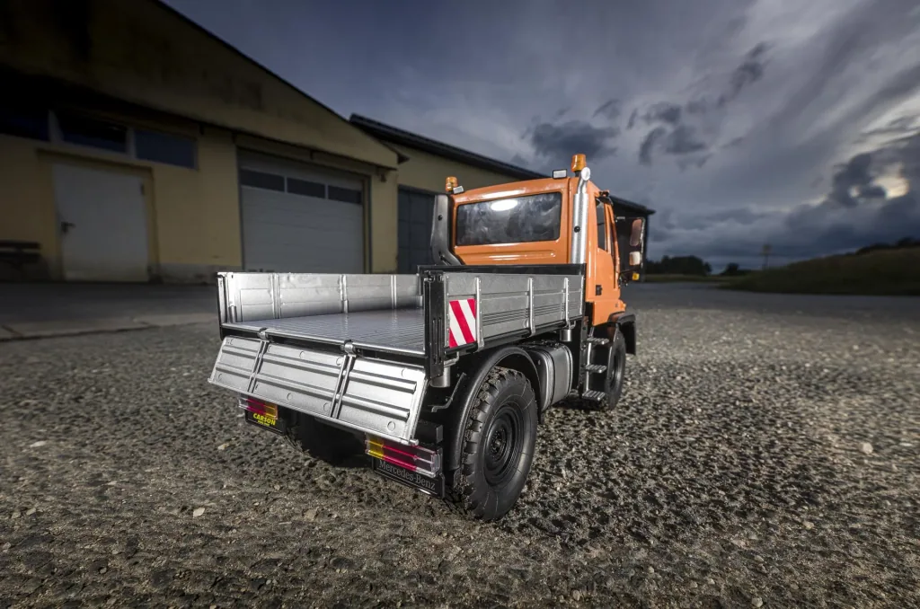 Fahrzeug MB Unimog U300 2.4 G 100 % RTR orange 1:12
