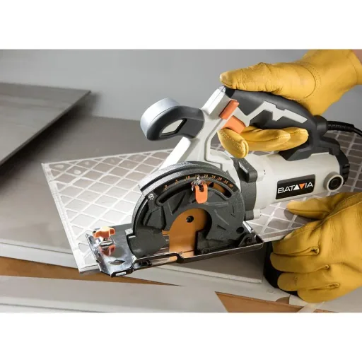 THOR MULTI-MATERIAL ERSTE EINFLUSS 1000W Inklusive 3 x 40 CM Sägeführung.