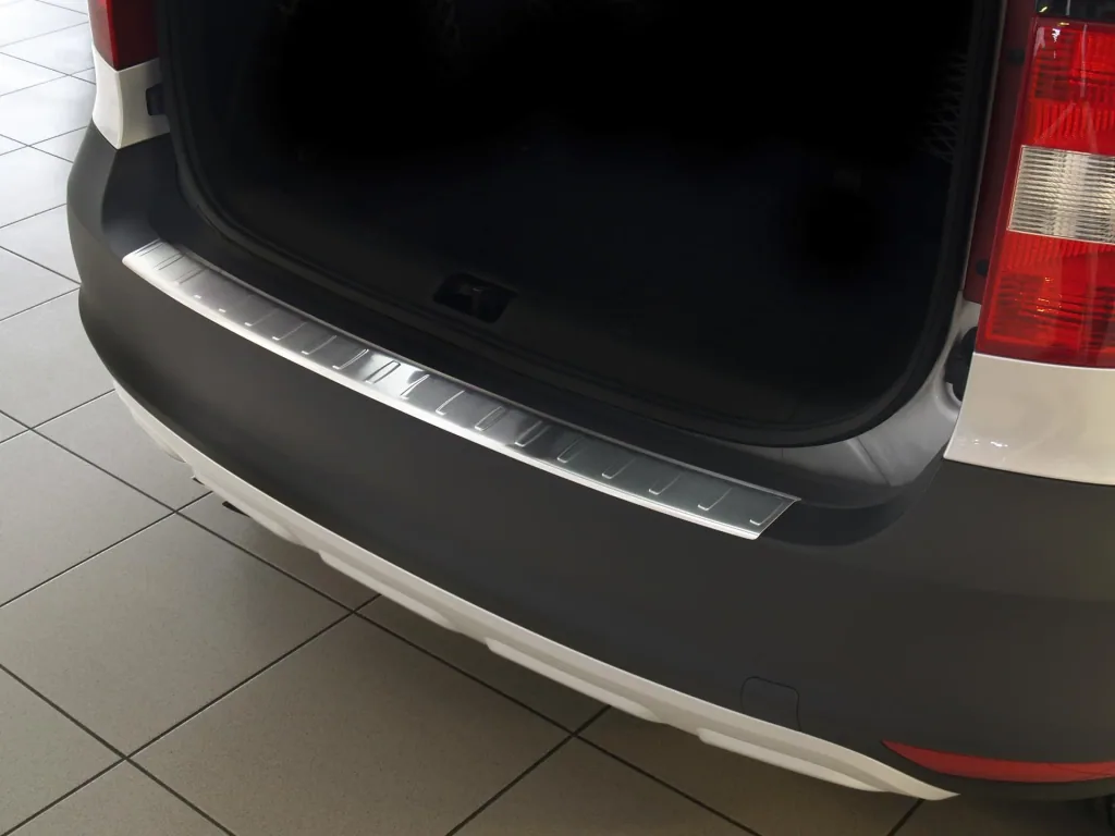 Ladekantenschutz Skoda Rapid / Edelstahl, Baujahr 2012-2015, FL 2015>