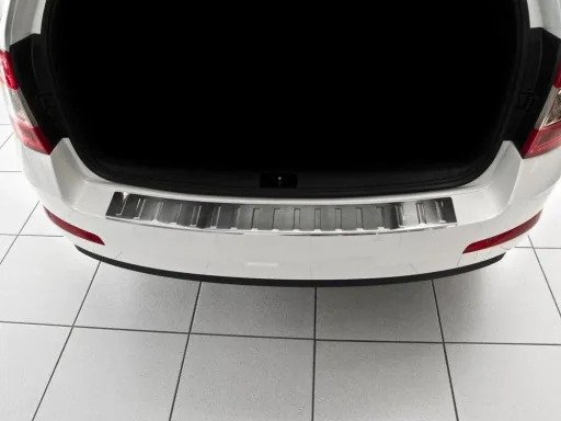 Ladekantenschutz Skoda Rapid / Edelstahl, Baujahr 2012-2015, FL 2015>