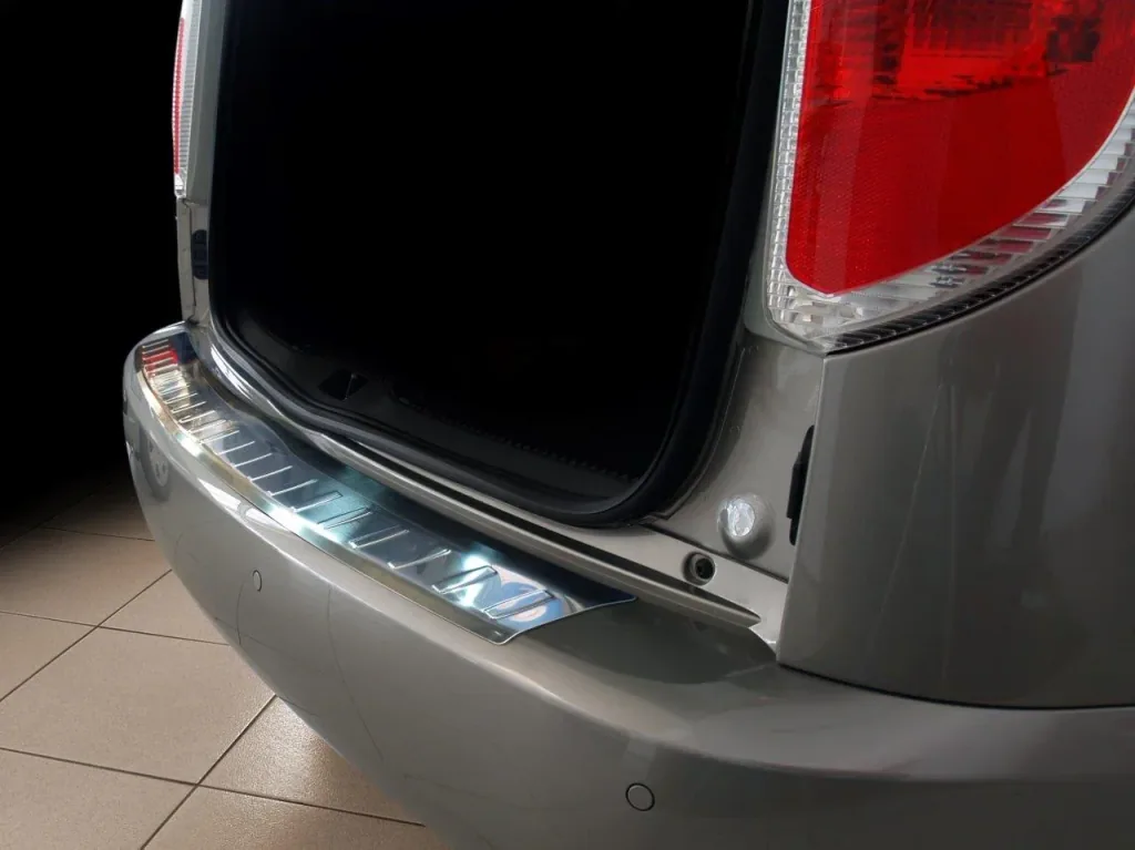 Ladekantenschutz Skoda Rapid / Edelstahl, Baujahr 2012-2015, FL 2015>