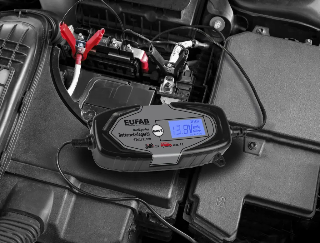 Batterieladegerät - 4 A - 6 / 12 Volt
