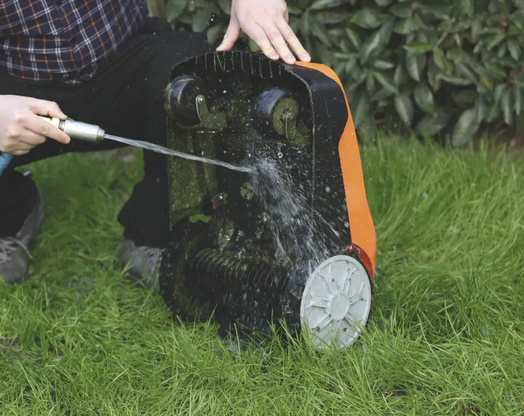 Mähroboter Xpower 400 - bis zu 400 m²