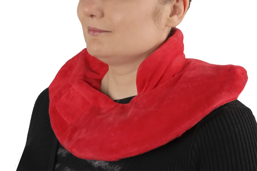 Nacken-Wärmeflasche mit breitem Trichter, Klettverschluss und Nackenfleece, Rot, 1,7 Liter