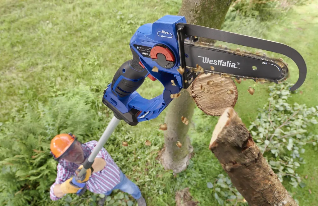 SET X-SAW Pro 2 Ah, Akku-Einhand-Powersäge mit 18 V LI-ION Akku 2 Ah + Schnellladegerät + Gürtel-Clip und Multispray