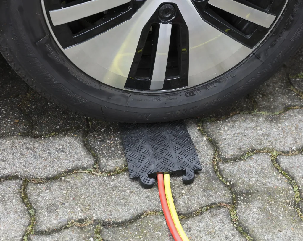 Indicator EYELET M8