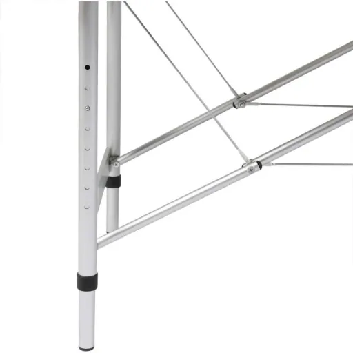 Zusammenklappbare Massageliege mit Aluminiumgestell (vierteilig / cremeweiß)