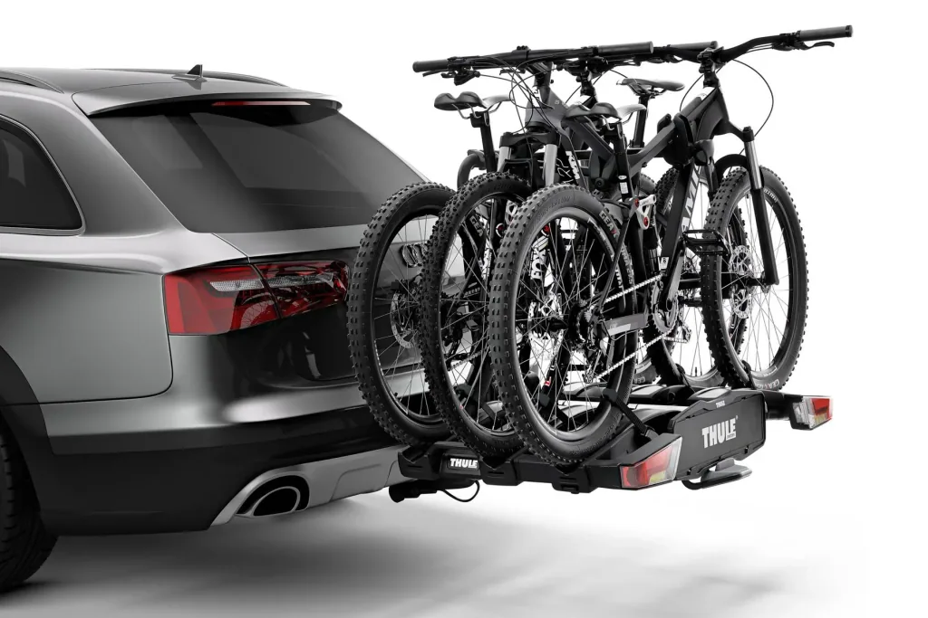 Fahrradträger EasyFold XT 3 Black Edition für drei Fahrräder inkl. Auffahrschiene, Aufbewahrungstasche und Felgenschutzadapter