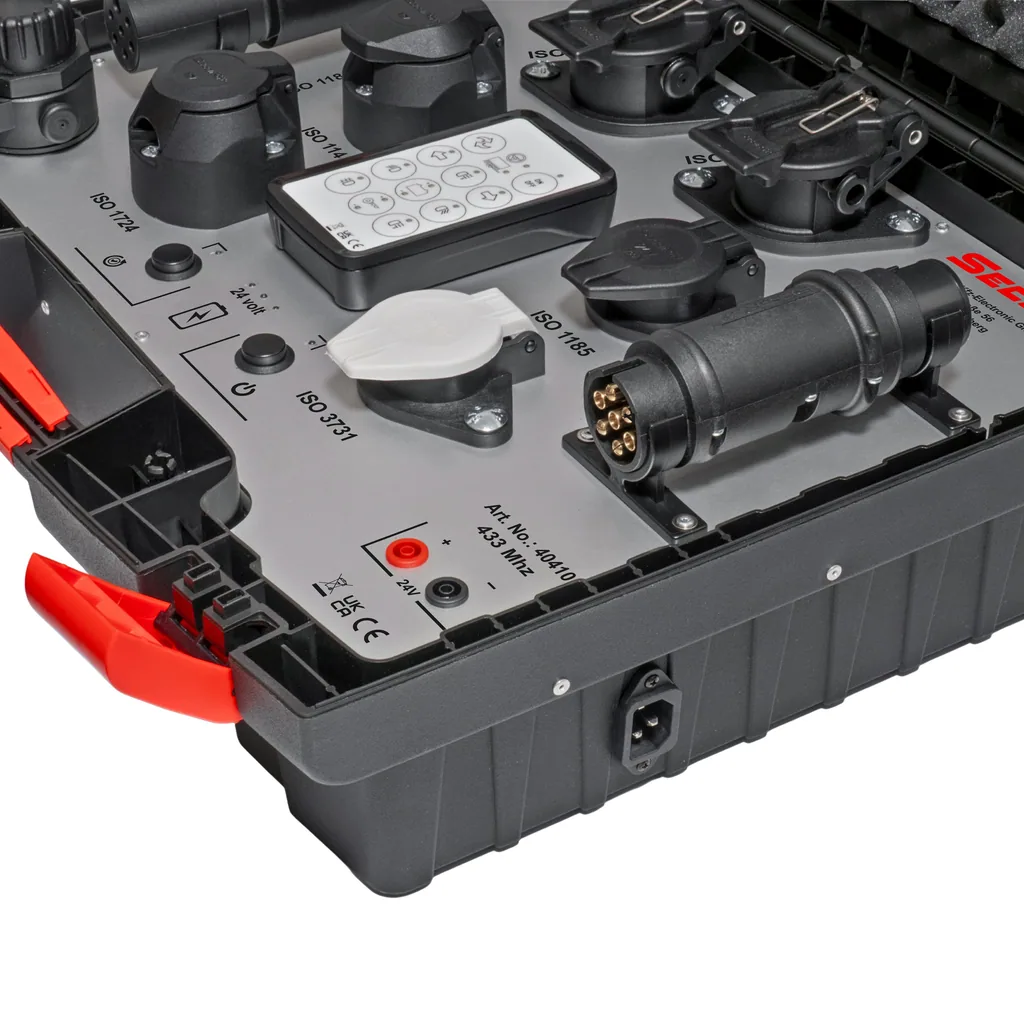 Wireless ControlCase 12/24 Volt – kabelloser Prüfkoffer für Anhänger und Zugfahrzeug