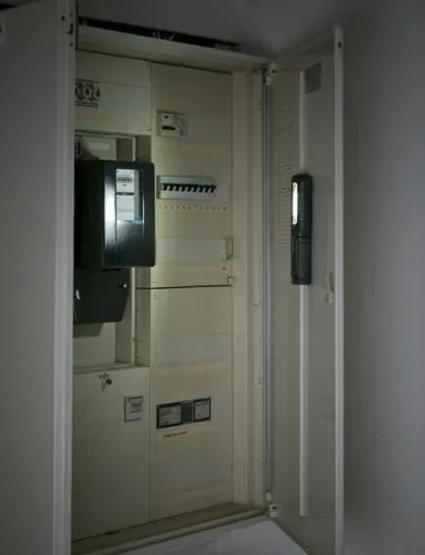 LED Akku Handleuchte HL 700 A 700+100lm Akku, knickbar, Magnet
