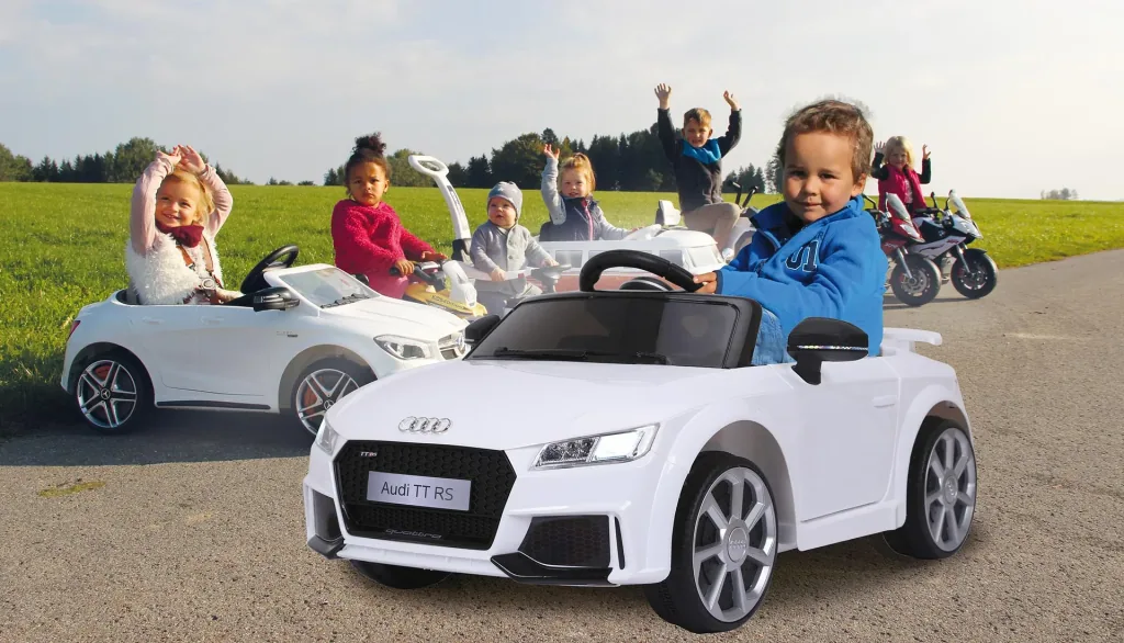 Ride-on Kinderfahrzeug, Audi TT RS, 12 Volt, Weiß