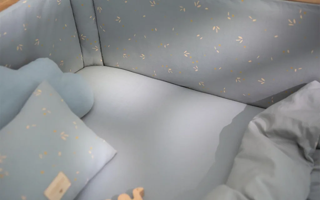Nobodinoz Spannbettlaken, Bettlaken Babybett - Tibet, Soft blau