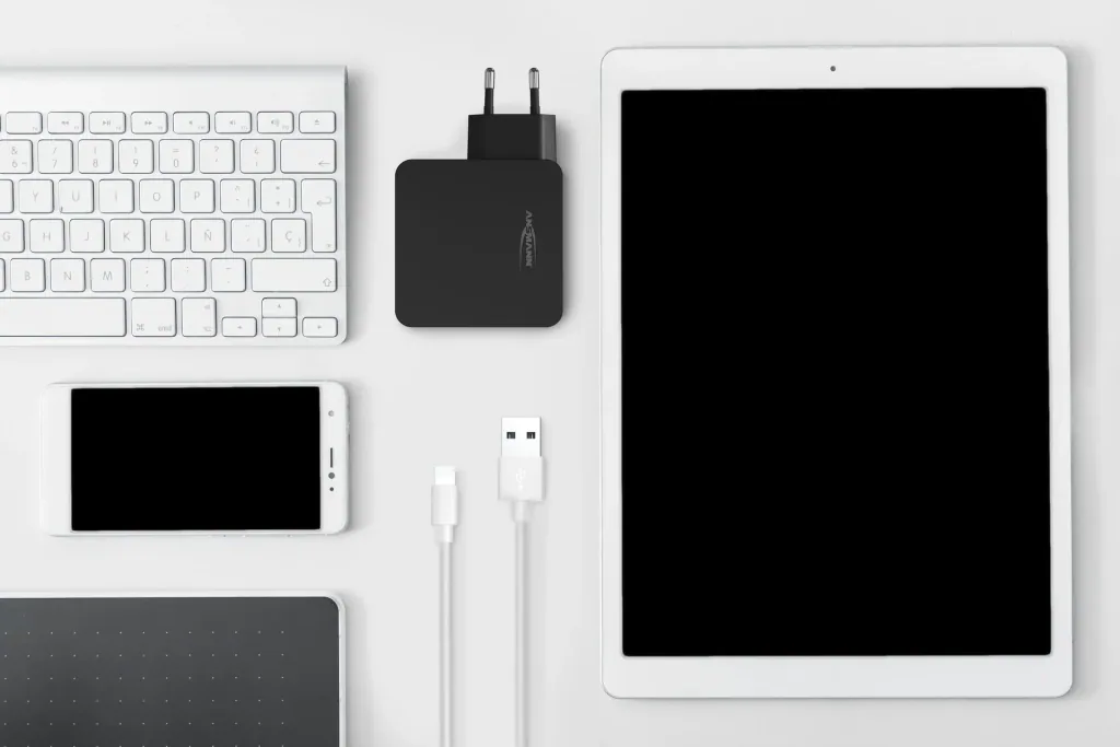 USB Ladegerät USB-A und USB-C mit 60 Watt