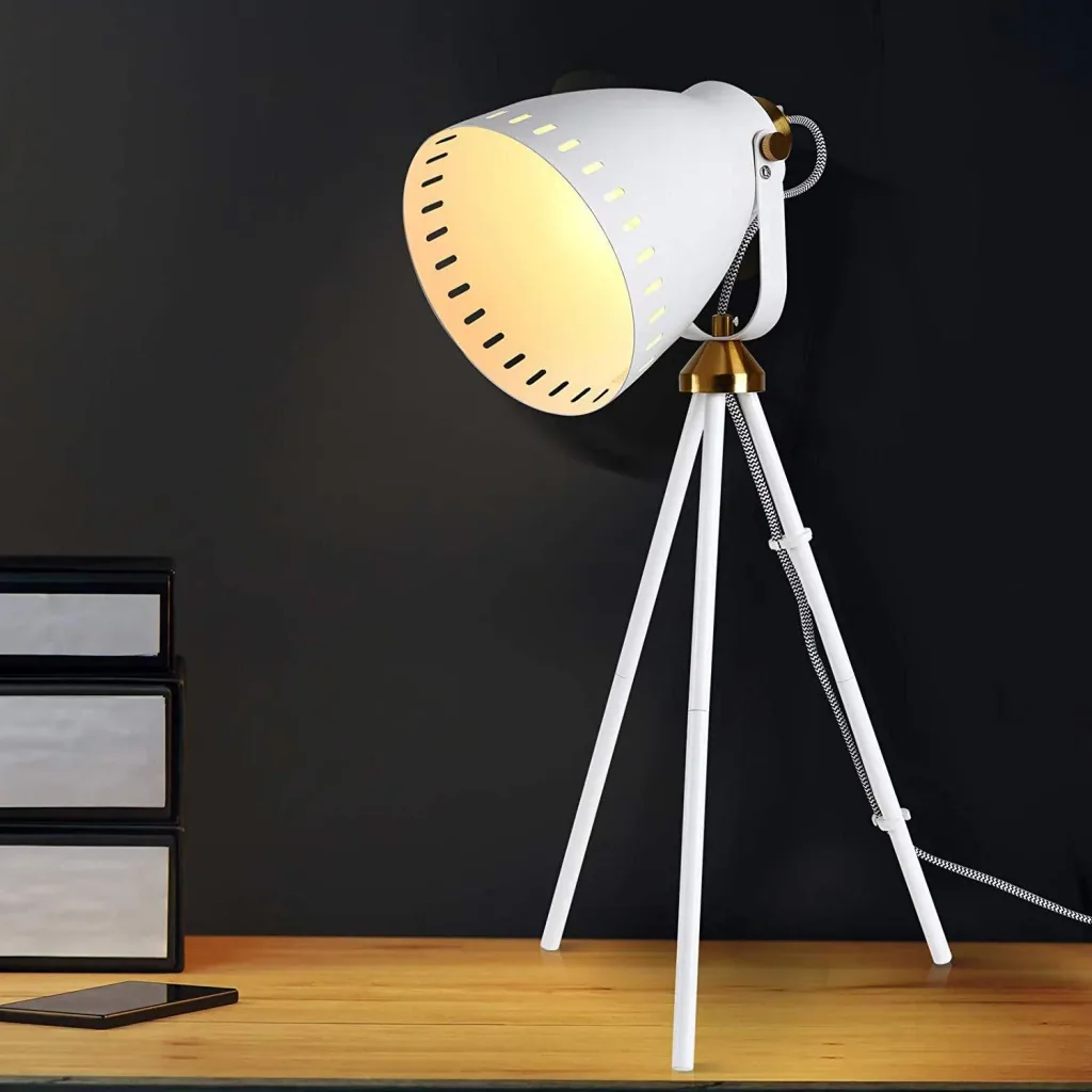 Tripod-Tischlampe