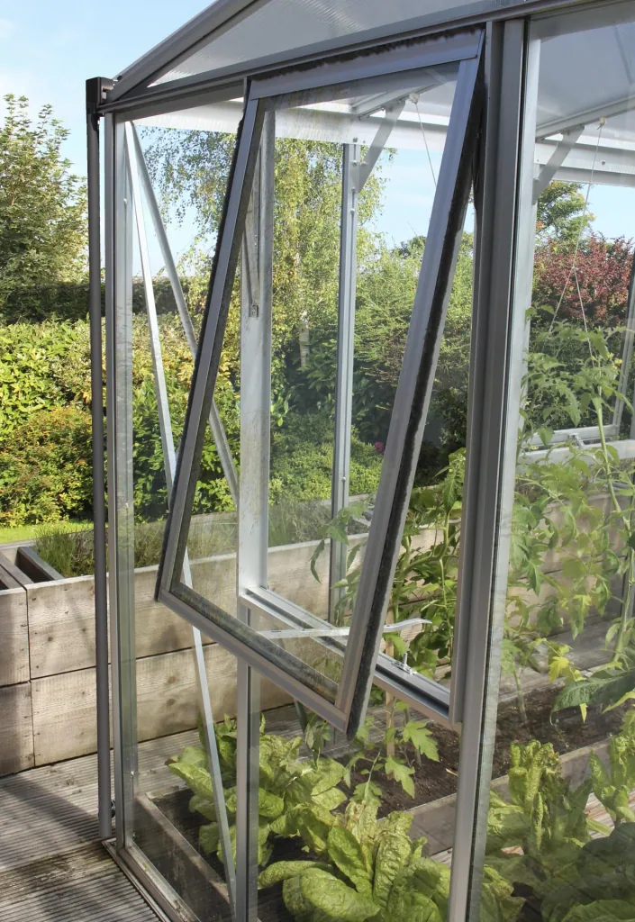 Seitenfenster Z mit ESG, Farbe alu
