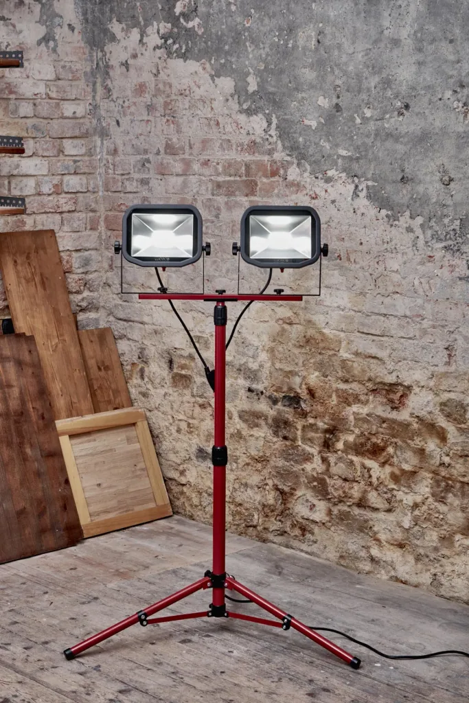 Stativstrahler 2 x 3000 Lumen 5000 K 3 m Kabel Y - Verbindung