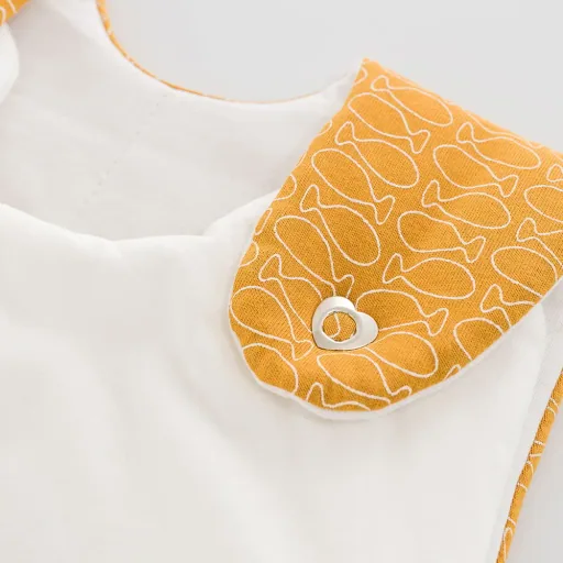 Träumeland Liebmich Baby Schlafsack, Schlummersack, Innenschlafsack - Fische Gold, Grösse: 62/68