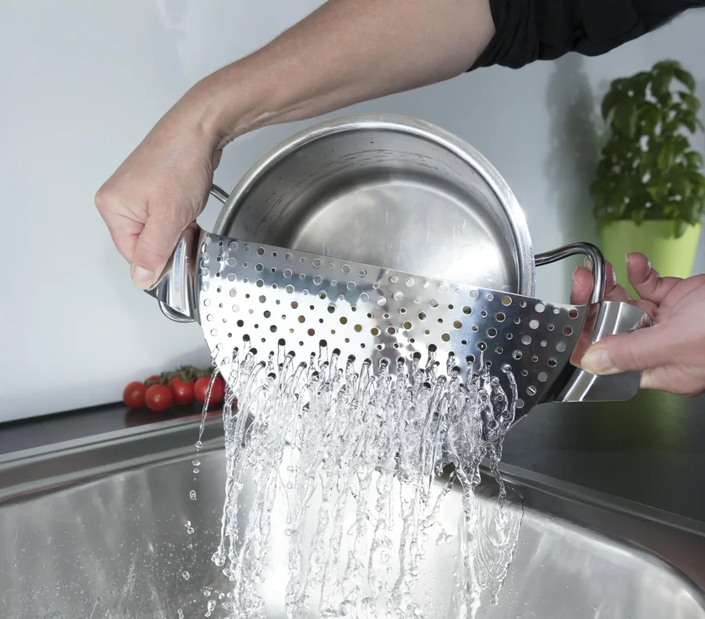 Abgießhilfe Edelstahl Extra Gross. Für Töpfe bis 26 cm