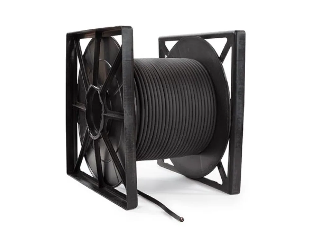 Lautsprecherkabel 2x1.5mm², 100 Meter, schwarz, Spule, OFC-Kupferdraht, Lautsprecheranschluss, Heimkino, Audio-Setup, HiFi-System, Stereo-Verstärker, Lautsprecherinstallation, Rolle, flexibel