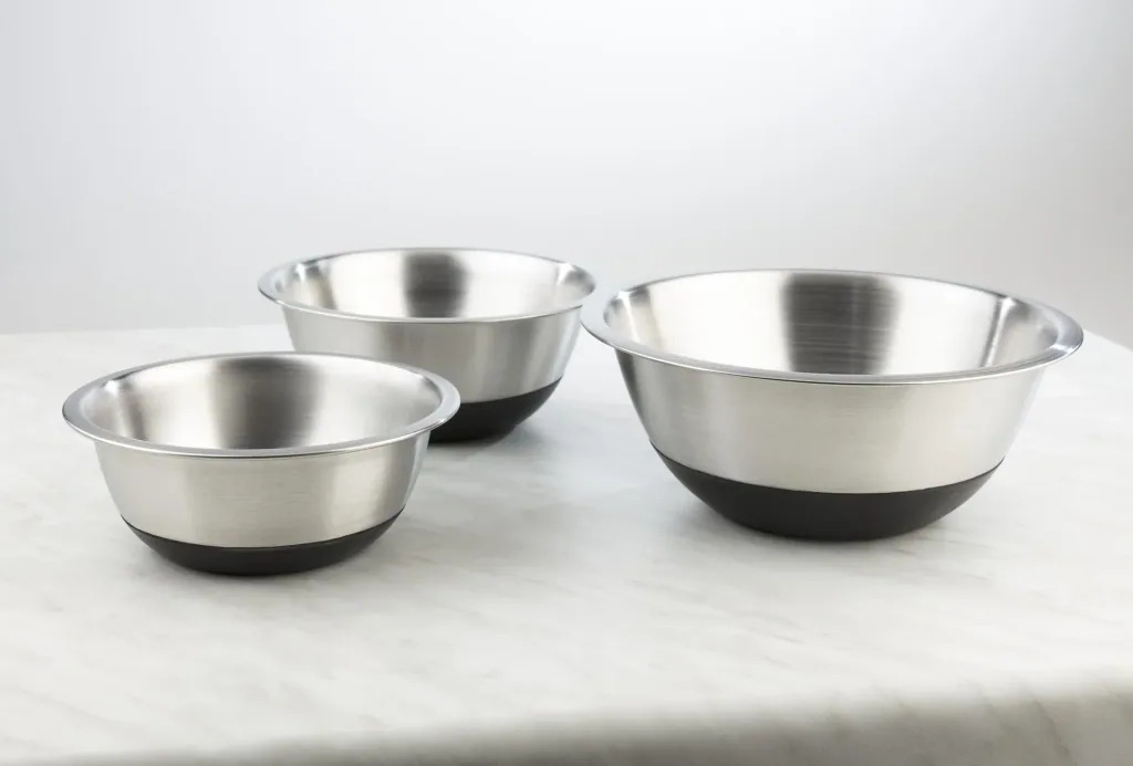 Schüssel-Set „Black Steel“, mit Silikonboden, Edelstahl, Silberfarben/ Schwarz, 3-teilig