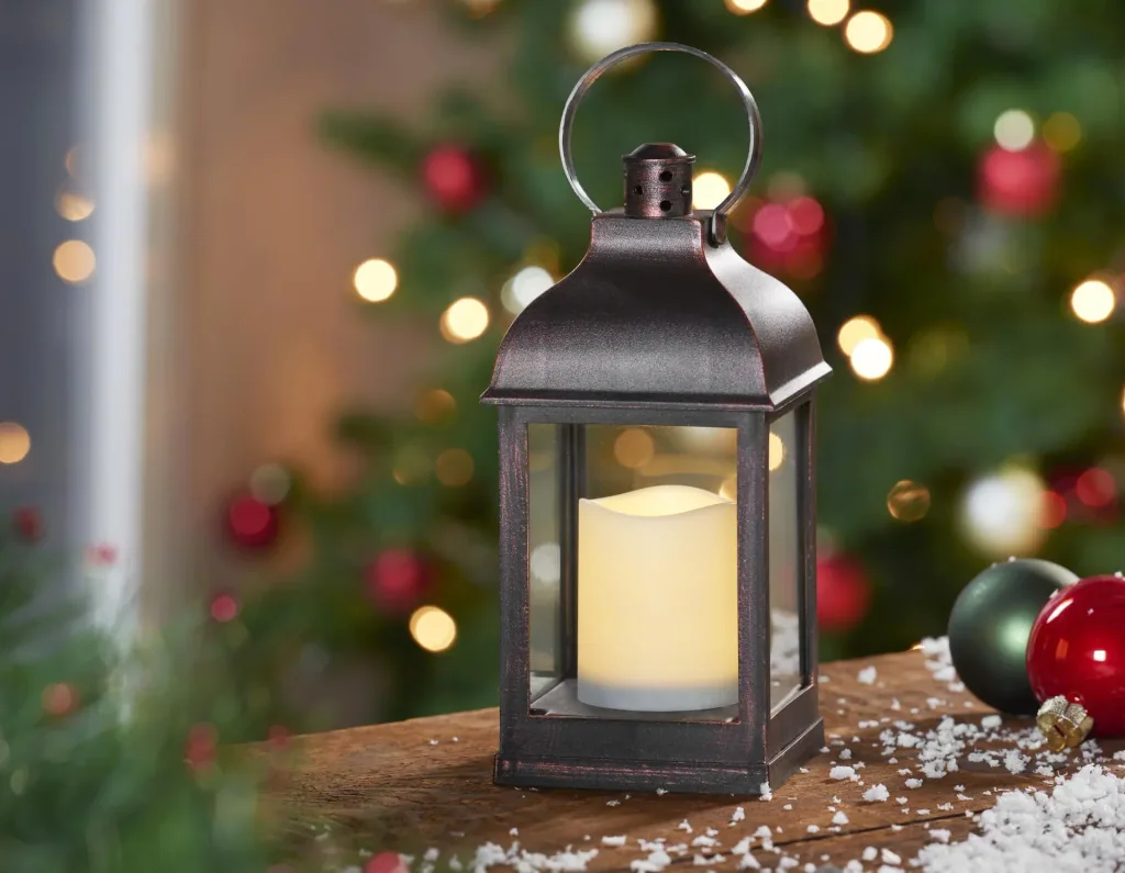 Laterne mit LED Kerze und Flackereffekt