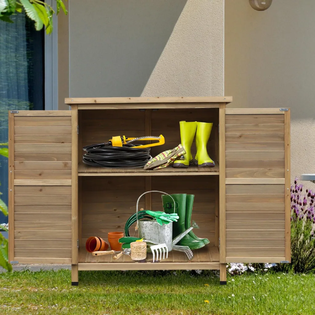 Geräteschrank mit Lamellentüren