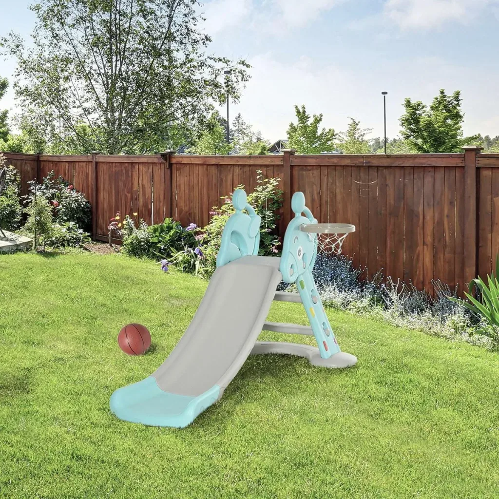 Kinderrutsche mit Basketballkorb faltbare Spielzeugrutsche mit verlängerter Heckkissen Dreiecksstruktur HDPE PP Hellblau