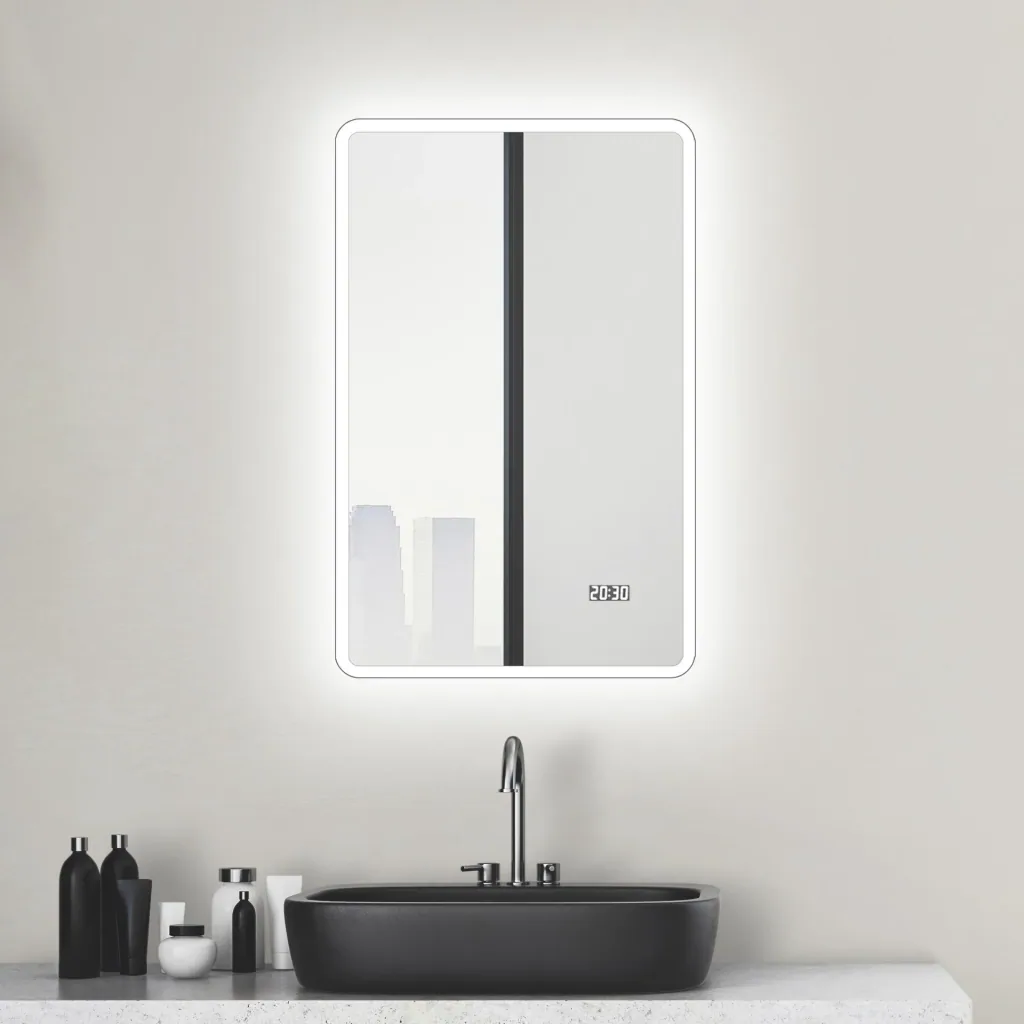 Badezimmerspiegel mit Beleuchtung, "Sun" - 45 x 70 cm - Lichtumrahmung - Lichtfarbe neutralweiß - Digitaluhr