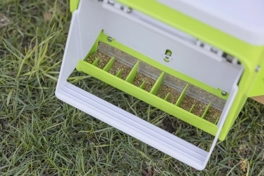 SmartCoop Futterautomat mit  Schutzklappe, 7,5 kg