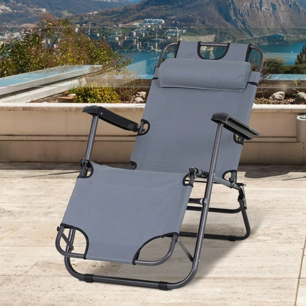 Sonnenliege mit Kopfkissen