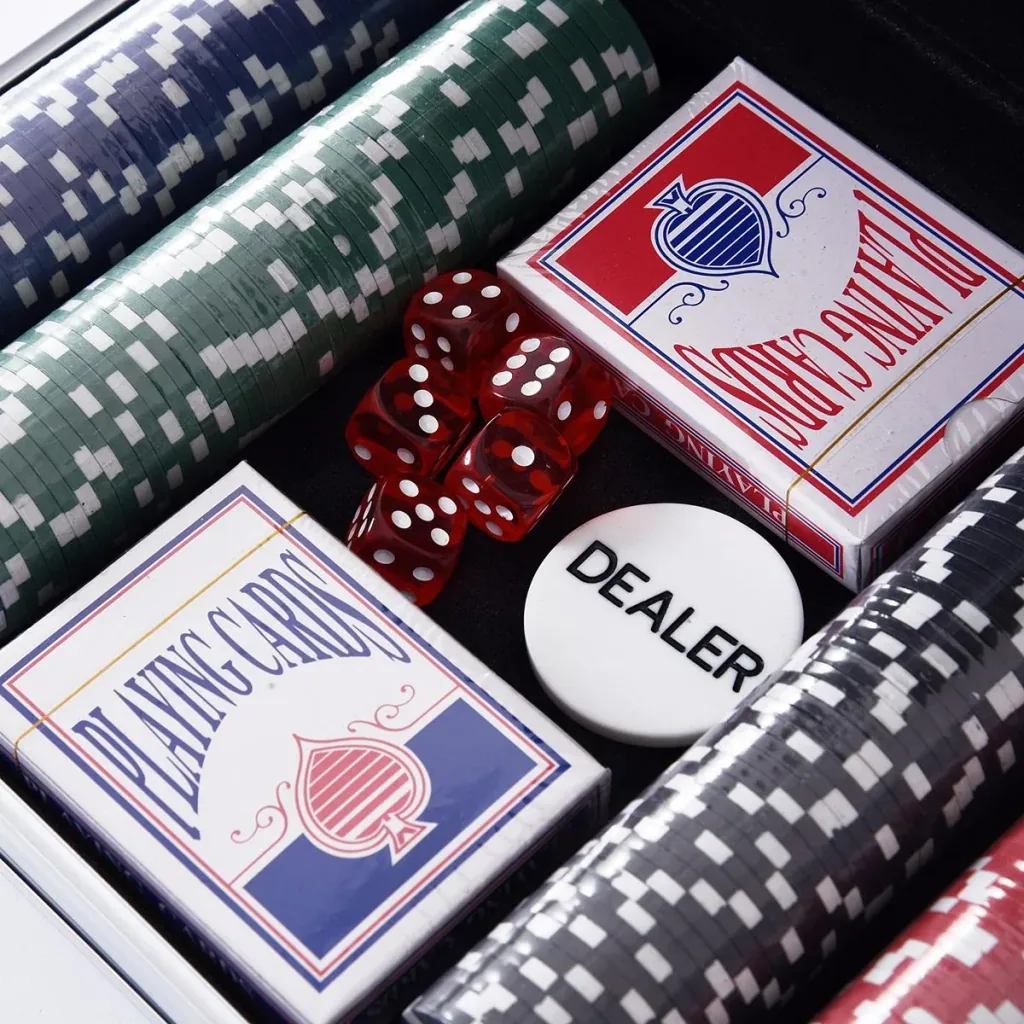 Pokerkoffer mit 200 Chips silber