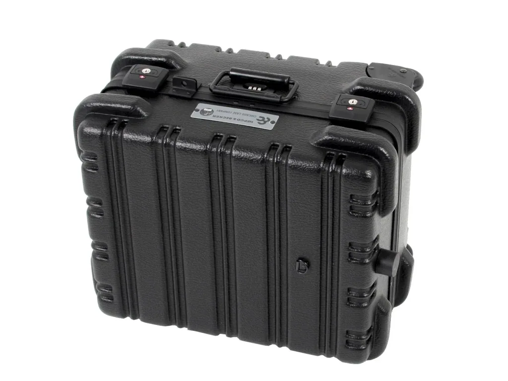 Werkzeugkoffer CHICAGO CASE 5530, 53 Liter, bruchsicher mit integriertem Rollensystem