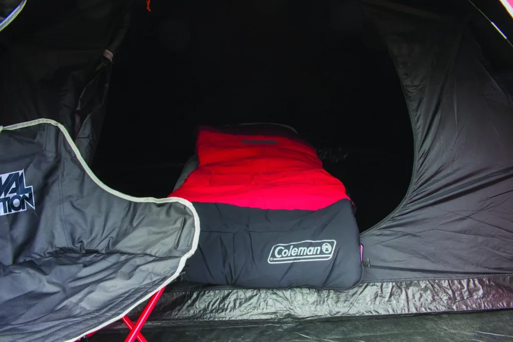 Festival Collection Single Schlafsack, geruchshemmenden Anti-Odour Technologie, Füllung: 1x 200 g/m² Coletherm