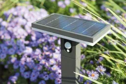 Solar LED Stand ARIANE mit Sensor schwarz, 3,3 Watt, 210 lm, warmweiß