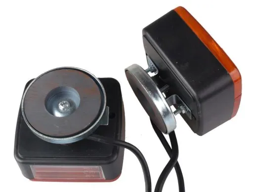 3-Kammerleuchte mit Magnethalterung, 7,5 m Kabel, 7 polig