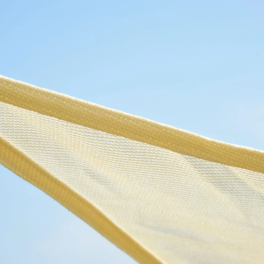 Sonnensegel (beige) Dreiecke 5x5x5 m HDPE - atmungsaktiv