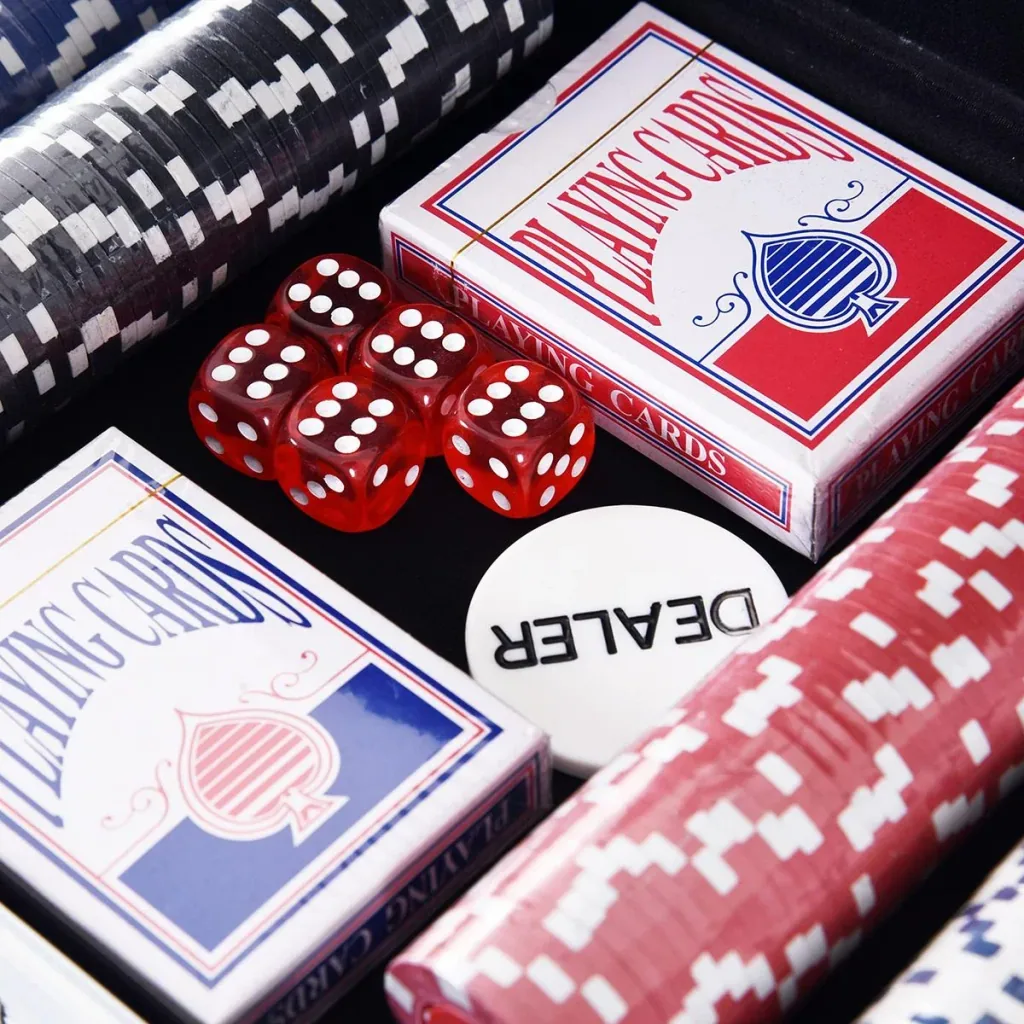 Pokerkoffer mit 300 Chips silber