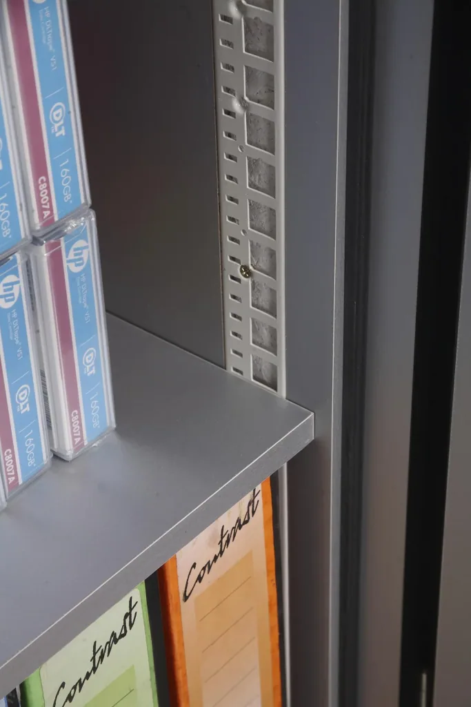 Datenschutztresor Data Commander Außenmaße 1160 x 690 x 720 mm, mit Schlüsselschloss