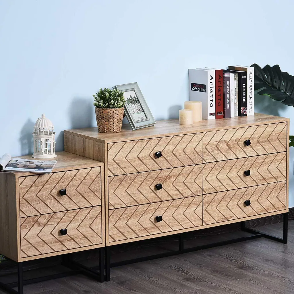 Schubladenschrank im Retro-Design