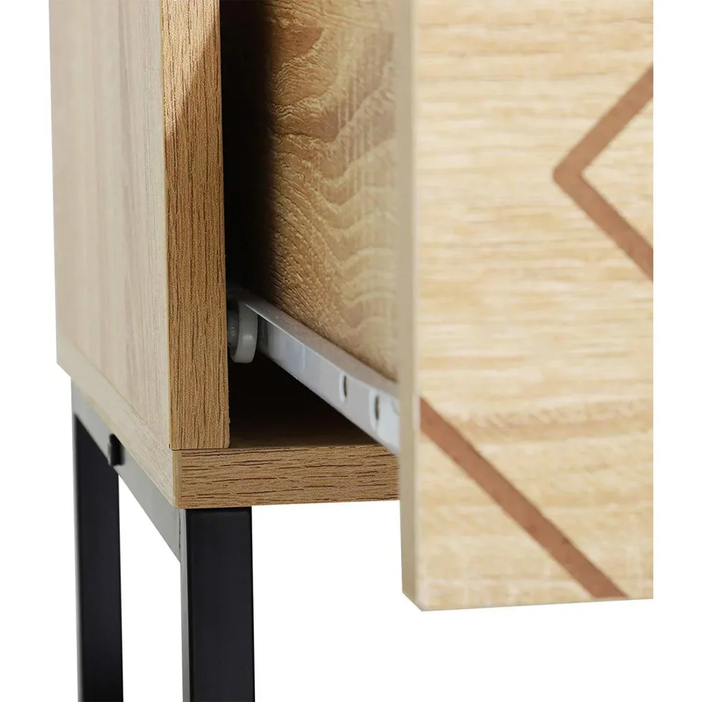 Schubladenschrank im Retro-Design