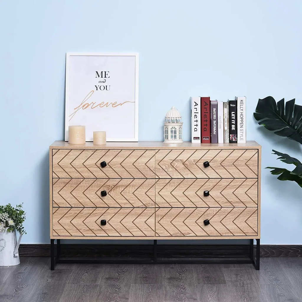 Schubladenschrank im Retro-Design