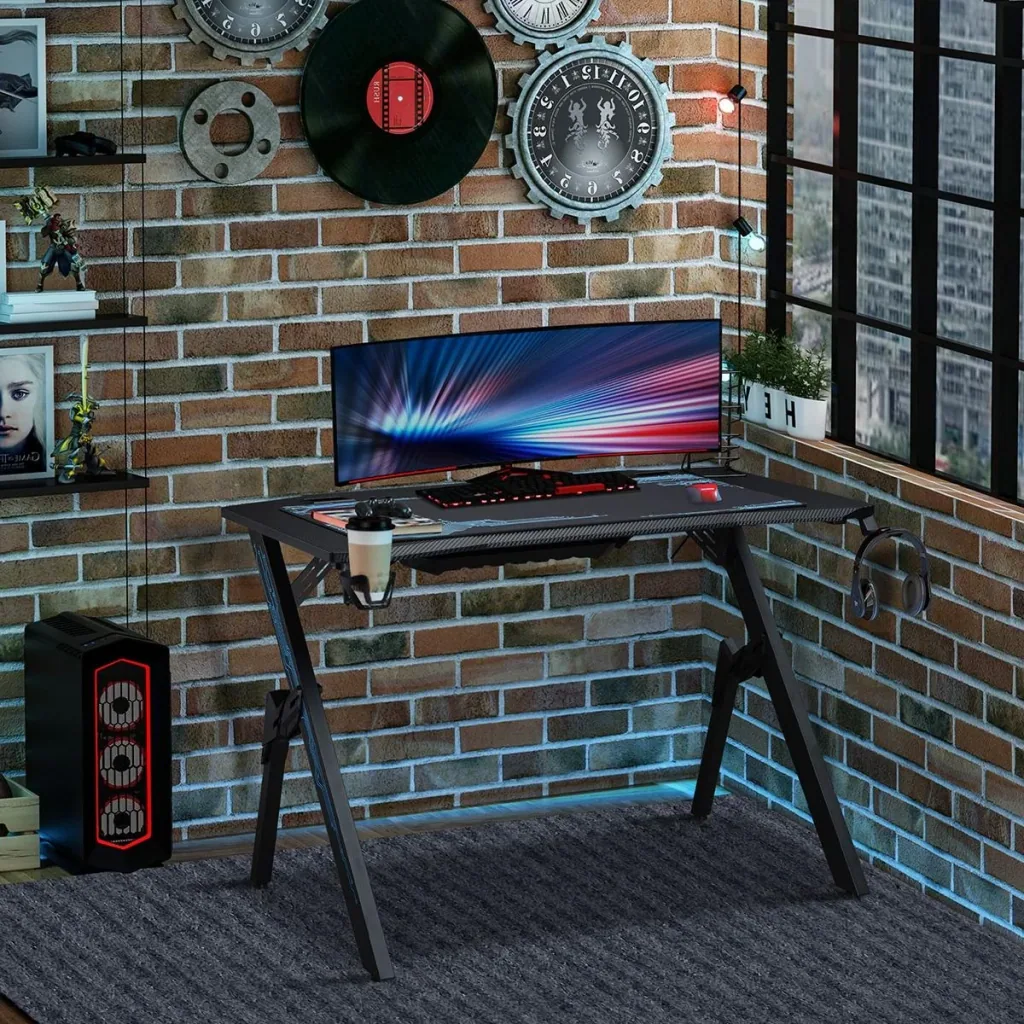 Gaming Tisch Schreibtisch mit Kopfhörerhaken Getränkehalterung R-förmiger Computertisch MDF Metall Schwarz+Blau 110 x 59