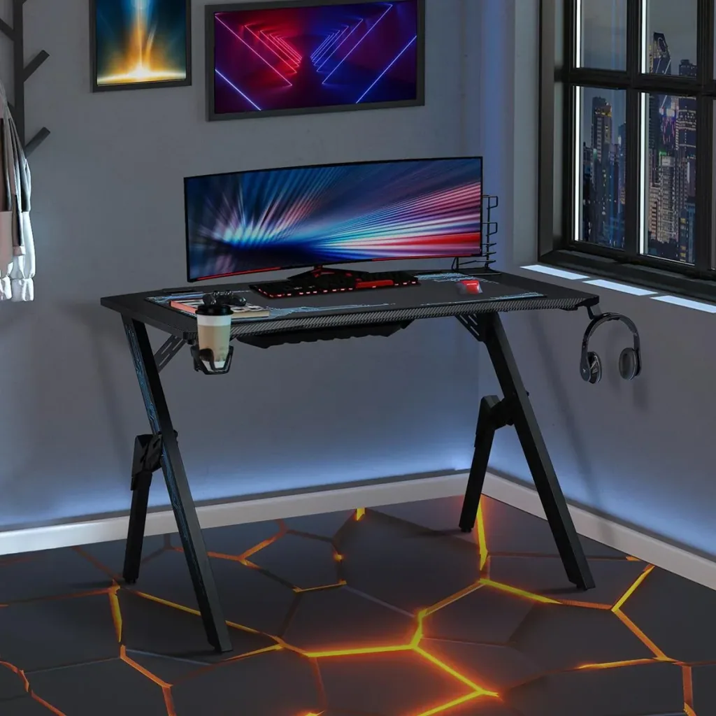 Gaming Tisch Schreibtisch mit Kopfhörerhaken Getränkehalterung R-förmiger Computertisch MDF Metall Schwarz+Blau 110 x 59