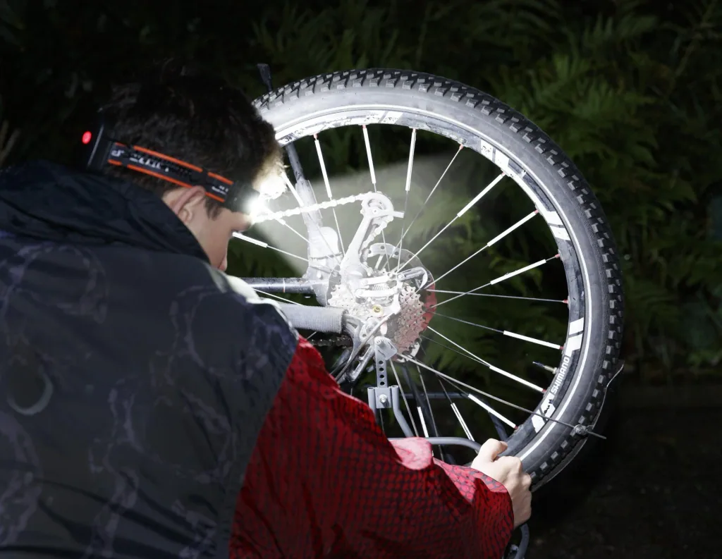 COB LED Band Stirnlampe mit 3-fach Lichtmodus, 200 Lumen