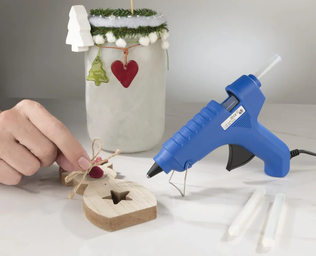 Heißklebepistole KP 40 mit Zubehör im Koffer