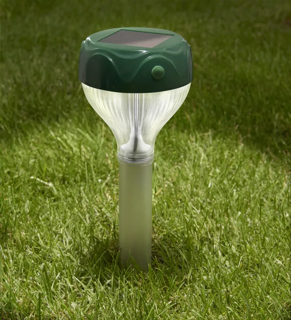 Solar-Wühltiervertreiber inklusive Beleuchtung 2-in-1
